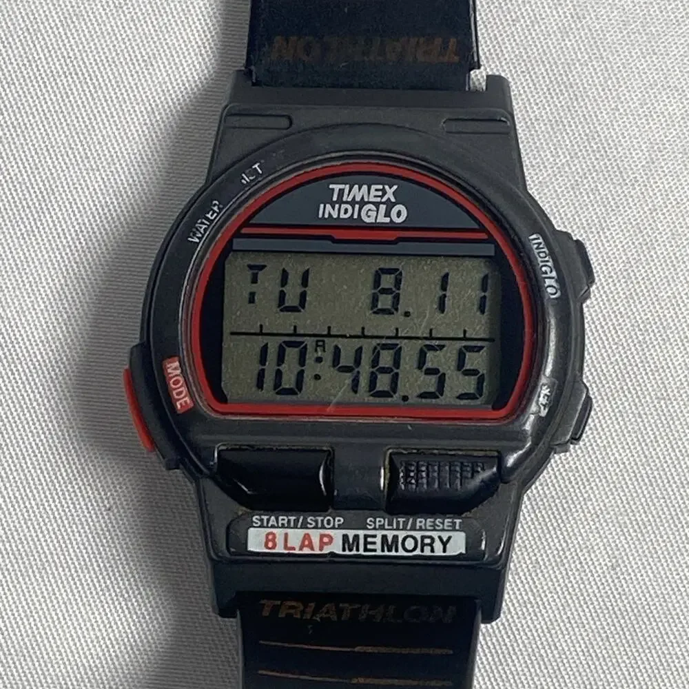 Vintage Timex Ironman Triathlon Mens Watch 36mm Black Indiglo 8-Lap 50M Day Date